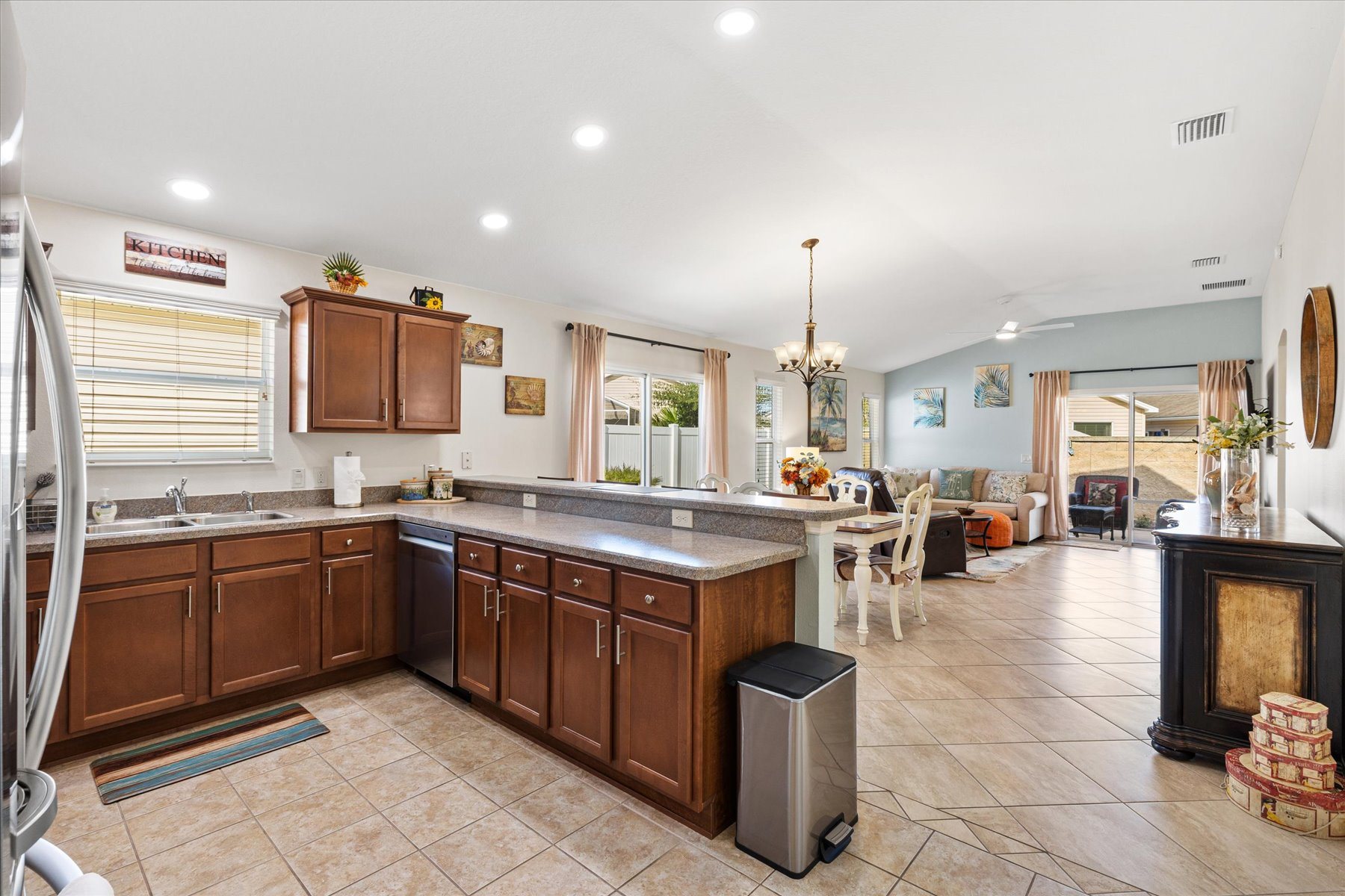 Furnished rental kitchen